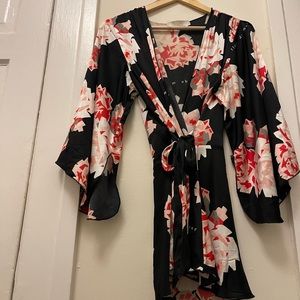 🐰EASTER SALE ❣️Fleur du Mal Angel Sleeve Silk Robe ❣️ S/M 🥰
